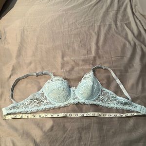 Shein Baby blue lightly padded lace bra - size small - used once